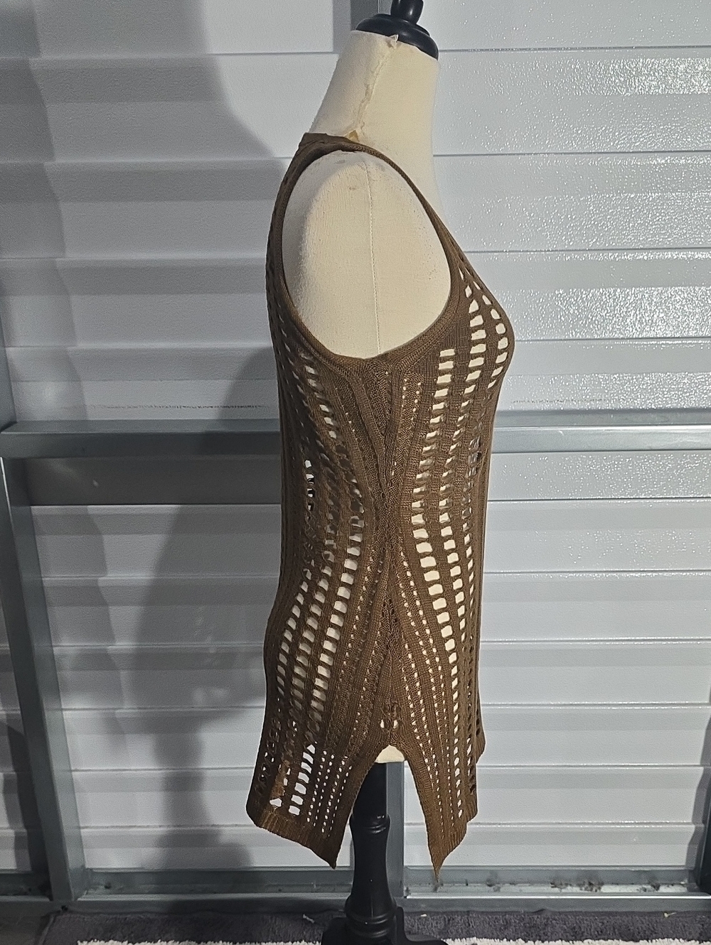 Sleeveless Brown Crochet Swim Cover-Up Tank Size Small NWT - Picture 4 of 14
